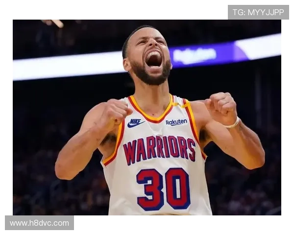 勇士库里复出迎战雷霆球队攻防兼备争夺胜利